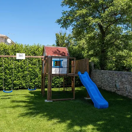 Gemini بيت للعطل *